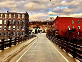 Hotels in Little Falls Township